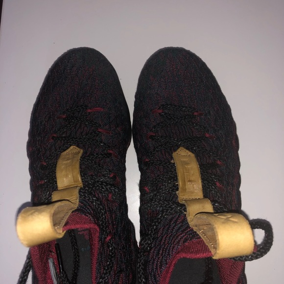 Lebron 15 - Picture 6 of 6